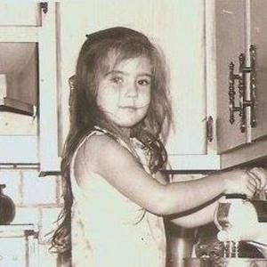 Meet your Posher, Kira